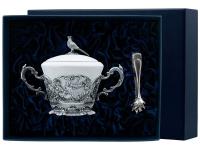 Серебряная сахарница "Королевская охота" с щипцами в футляре Серебряная сахарница "Королевская охота" с щипцами в футляре