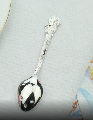 Детская серебряная ложка DODO «Единорог» с розовой эмалью и позолотой