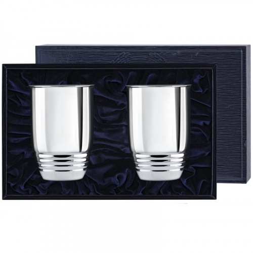 Набор серебряных стаканов рифленых больших