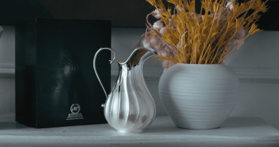 Кувшин с гладкой ручкой «Торче» с крышкой Кувшин с гладкой ручкой «Торче» с крышкой