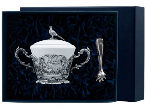 Серебряная сахарница "Королевская охота" с щипцами в футляре
