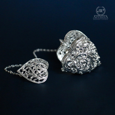 Серебряное ситечко «Амур» для чая Серебряное ситечко «Амур» для чая