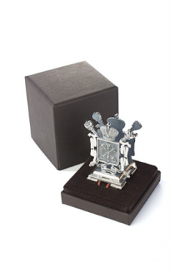 Подставка из серебра для визиток «Санкт-Петребург»