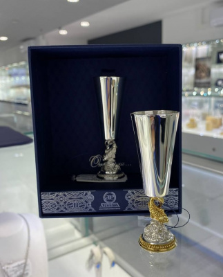 Серебряная рюмка «Золотая рыбка» с позолотой