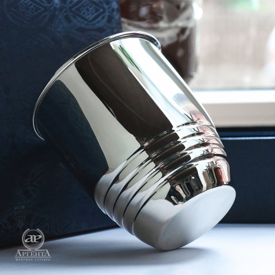 Набор серебряных стаканов рифленых Набор серебряных стаканов рифленых