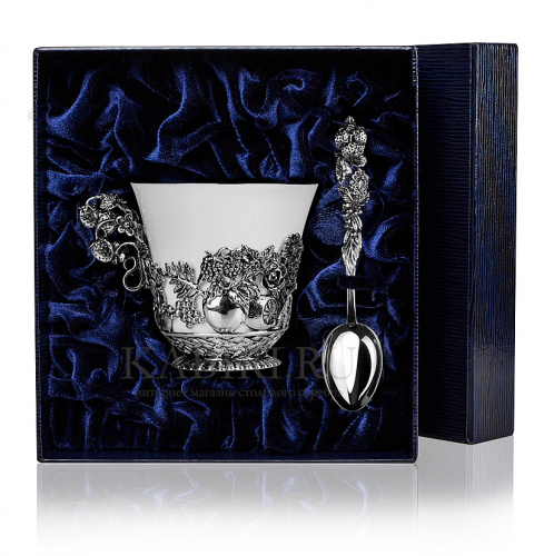 Чайная чашка «Натюрморт» с чернением с ложкой