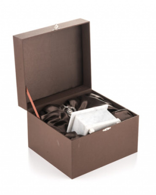 Шкатулка «Йога» серебро и мрамор