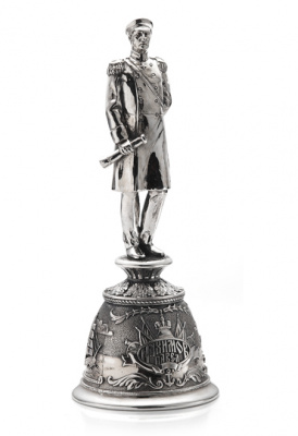 Набор серебряных рюмок-перевертышей "Полководцы России" Набор серебряных рюмок-перевертышей "Полководцы России"