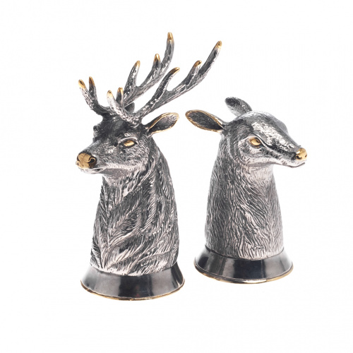 Серебряные солонка и перечница «Олени»